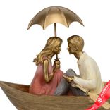 Маленькое фото 2: Сувенир «Влюбленная пара» (полирезин), H13x22,5x17см, цв. в асс.