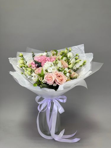 Фото флориста 5: Розы и гортензии