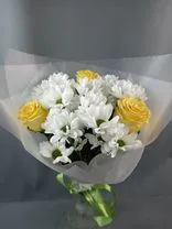 Фото флориста 1: Букет из роз и хризантем Ромашка «Нравится»