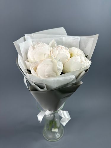 Фото флориста 1: Белые пионы