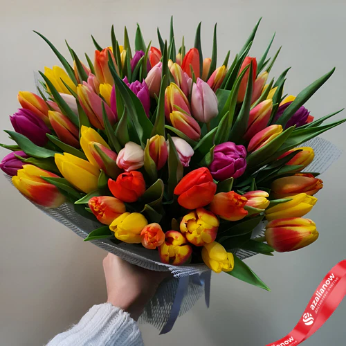 Фото 2: Букет из 60 тюльпанов микс. Сервис доставки цветов AzaliaNow