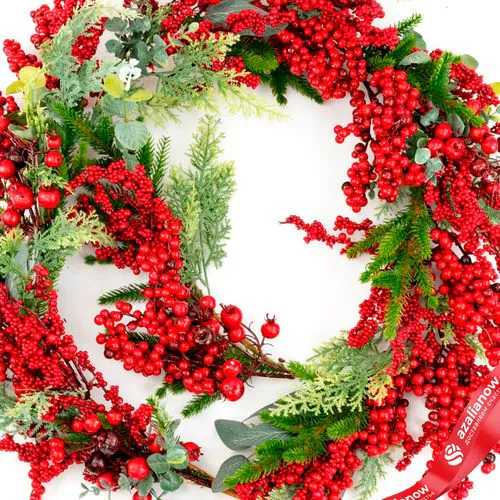 Фото 2: Гирлянда еловая с ягодами и эвкалиптом, 183см, зеленый/красный