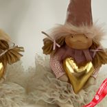 Маленькое фото 3: Сувенир «Девочка с сердцем сидящая», Н54х15х12см, в асс., кремовый/розовый