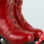 Маленькое фото 3: Сувенир «Коньки» (полирезин), Н18,5х19х11,5см, красный