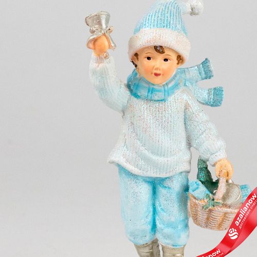Фото 2: Сувенир «Мальчик с корзинкой» (полирезин), Н12,5х7х5см, голубой