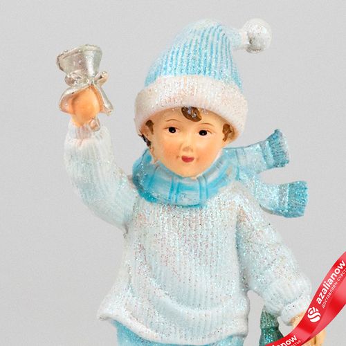 Фото 4: Сувенир «Мальчик с корзинкой» (полирезин), Н12,5х7х5см, голубой