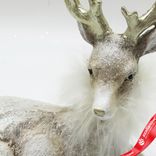 Маленькое фото 3: Сувенир «Олень лежащий» (полирезин), Н11х13х6,5см, шампань