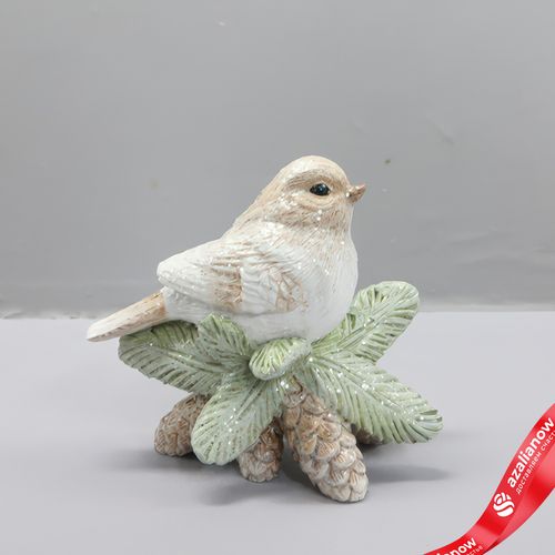 Сувенир «Птичка с шишками» (полирезин), H7x8х4,5см, кремовый