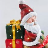 Маленькое фото 2: Сувенир «Санта с подарками» (керамика), Н42х35х17см, красный