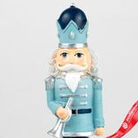 Маленькое фото 4: Сувенир «Щелкунчик» (полирезин), Н17,5х4,5х4,5см, голубой