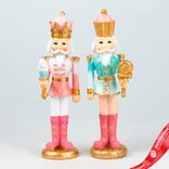 Маленькое фото 1: Сувенир «Щелкунчик» (полирезин), Н17,5х6х5см, в асс., розовый