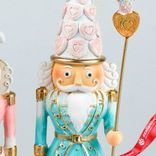 Маленькое фото 5: Сувенир «Щелкунчик» с посохом (полирезин), Н23,5х8х6,5см, в асс., розовый