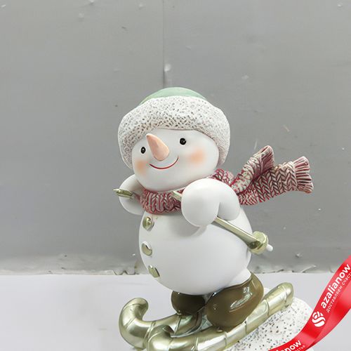 Фото 2: Сувенир «Снеговик на лыжах» (полирезин), H10,5x8x5,5см, цв. в асс.