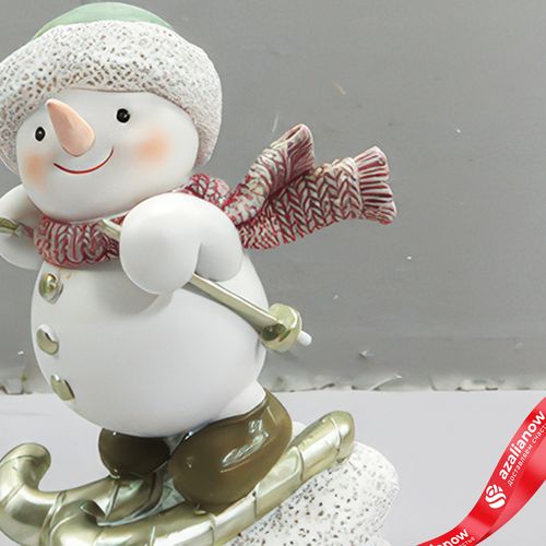 Фото 3: Сувенир «Снеговик на лыжах» (полирезин), H10,5x8x5,5см, цв. в асс.