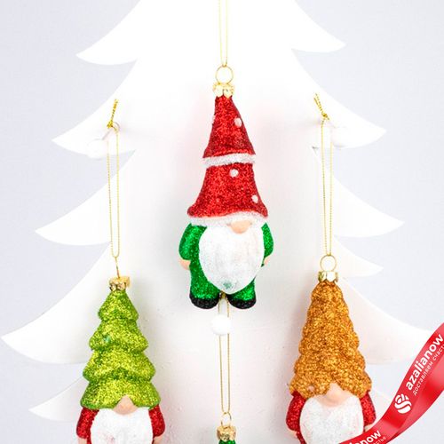 Фото 5: Украшенеи подвесное «Гном» (пластик), 12,5х4,5х7см, цв. в асс.