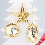 Маленькое фото 1: Украшение подвесное «Бриллиант» (пластик), 13х7х4см, в асс., золотой