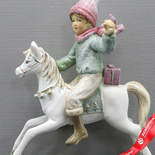 Фото 4: Украшение подвесное «Мальчик на лошадке» (полирезин), H12x9x4,5см, розовый