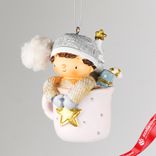 Маленькое фото 1: Украшение подвесное «Мальчик в кружке» (полирезин), Н8,5х6,5х6см, розовый