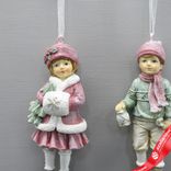 Маленькое фото 2: Украшение подвесное «Мальчик/Девочка» (полирезин), H11,5x5x3,5см, в асс.