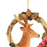 Маленькое фото 2: Украшение подвесное «Олень в венке» (полирезин), Н8х8х3,5см, коричневый