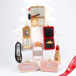 Маленькое фото 1: Украшение подвесное (пластик), 11х8х3см, в асс.