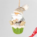 Маленькое фото 1: Украшение подвесное «Санта на капкейке» (полирезин), Н9,5х6,5х5,5см, зеленый