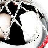 Маленькое фото 3: Украшение подвесное «Шар с блестками» (пластик), D15см, серебряный