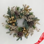 Маленькое фото 1: Венок еловый с ягодами и шишками, D41см, зеленый/шампань