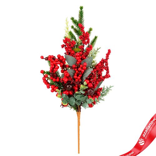 Ветка еловая с ягодами и эвкалиптом, 50см, зеленый/красный