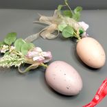 Маленькое фото 2: Украшение подвесное с яйцами, 44см, розовый. Сервис доставки цветов AzaliaNow