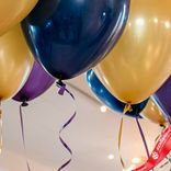 Маленькое фото 5: Композиция из 13 шаров с гелием «Праздник с шарами»