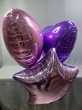 Фото флориста 1: Композиция из 3 шаров с гелием, 1 фиолетовая звезда и 2 ярких сердца