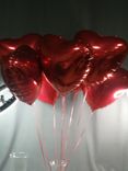 Фото флориста 1: Композиция из 8 шаров с гелием «Сердца», красный