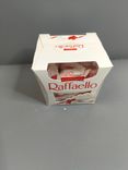 Конфеты в коробке Raffaello, с цельным миндальным орехом, в кокосовой обсыпке, 150 г. Фото флориста - 3