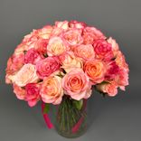 Фото флориста 1: 51 бело-розовая роза 40 см, Россия