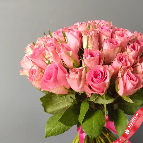 Фото 4: Букет из 51 розы с лентой, цвет розовый/белый на выбор, Россия, 35 см