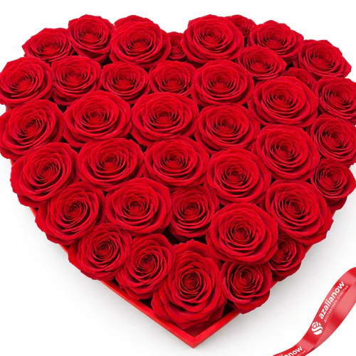 Фото 5: Букет из 51 розы в коробке‑сердце (цвет роз и коробки на выбор: красный/розовый/белый)