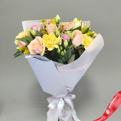 Фото 2: Букет «Оазис» из роз, альстромерий, лизиантусов и гвоздик