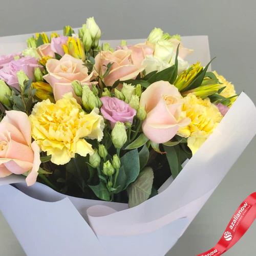 Фото 4: Букет «Оазис» из роз, альстромерий, лизиантусов и гвоздик