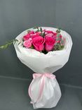 Фото флориста 1: Букет из розовых гвоздик и роз «Ты мое лето»