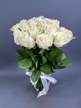 Фото флориста 1: 23 белые розы 40 см, Россия