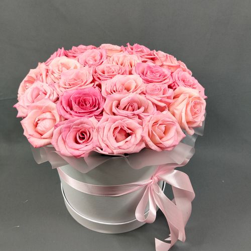 Фото флориста 1: Композиции из цветов в коробке