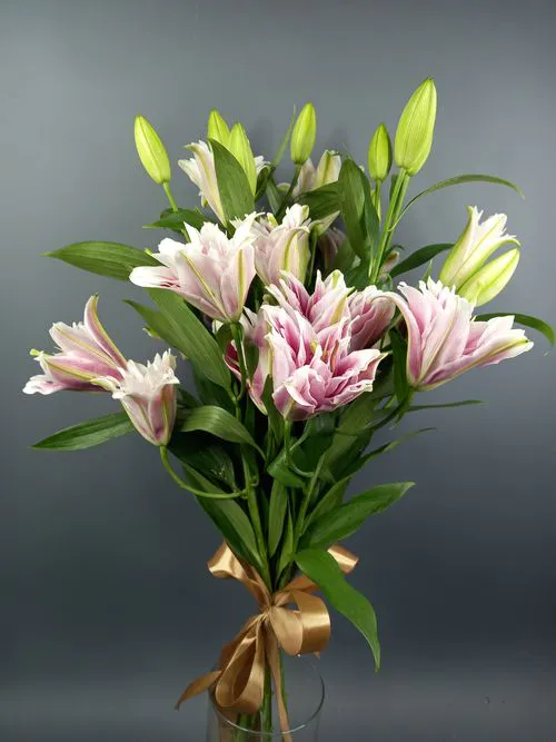 Фото флориста 3: Цветы метро Марьино