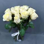 Фото флориста 3: 15 белых роз, Россия, 40см