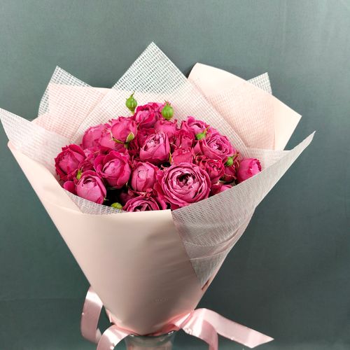 Фото флориста 5: 7 роз