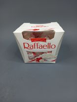 Фото флориста 1: Конфеты в коробке Raffaello, с цельным миндальным орехом, в кокосовой обсыпке, 150 г