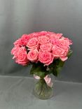 Фото флориста 4: Букет из 31 розовой розы с лентой, 40 см, Россия