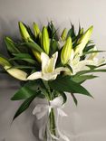 Фото флориста 5: 7 белых лилий, Голландия