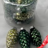 Маленькое фото 1: Набор украшений «Шишки» 12шт. в тубе (стекло), 5см, в асс., зеленый/золотой