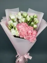 Фото флориста 1: Акция! Букет из роз, лизиантусов и гортензии «Хочу встретиться»